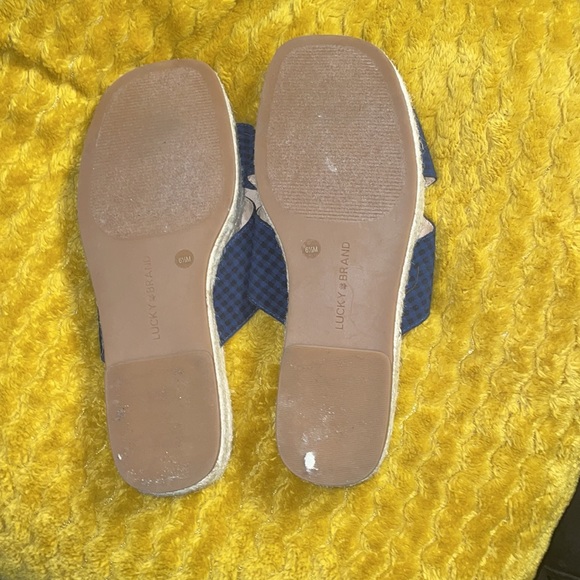 Never worn.. only tried on - Picture 3 of 4